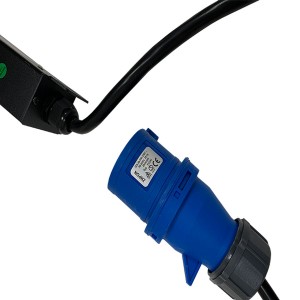 PDU 10 Way Vertical Neon Indicator 32A BS4343 Plug (Commando) 13A UK Socket Black (L)740mm Cord 3Mtr