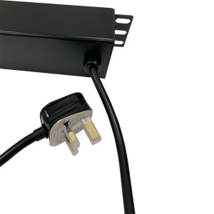 IEC Power Distribution Units 6 Way Horizontal Switched 13A UK Plug 6x C13 Black (L)490mm Cord 3Mtr