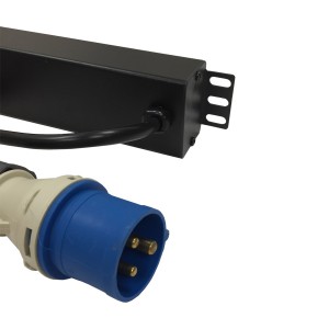 PDU 5 Way Horizontal Switched 16A BS4343 Plug (Commando) 13A UK Socket Black (L)490mm Cord 3Mtr