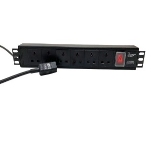 PDU 6 Way Horizontal Switched IEC 320 C14 Plug 13A UK Socket Black (L)490mm Cord 5Mtr