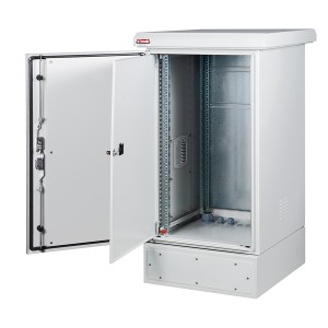 26U 19" Single Bay IP65 Pre-galvanised DX51 D+Z275 Swing Handle 3 Point Locking Double Layer Construction Plinth 200mm LN-OD-26U6065-LG-Z275 Light Grey (H)1524mm x (W)600mm x (D)650mm