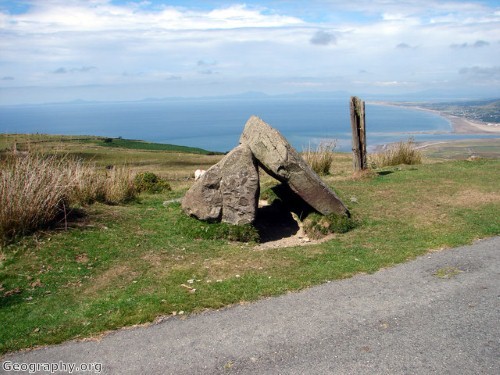 Fibre optic cables set to bring superfast internet to Wales