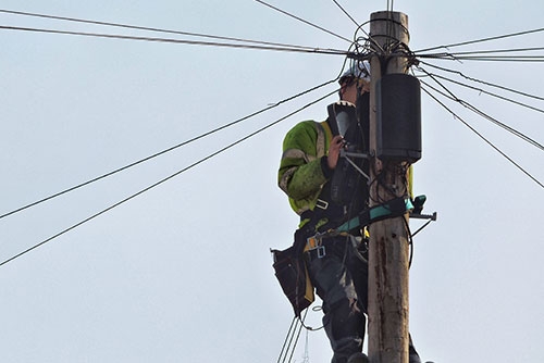 Solutions update for capacity problems on poles for FTTP deployments